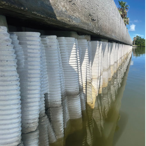 lving-seawall world spire